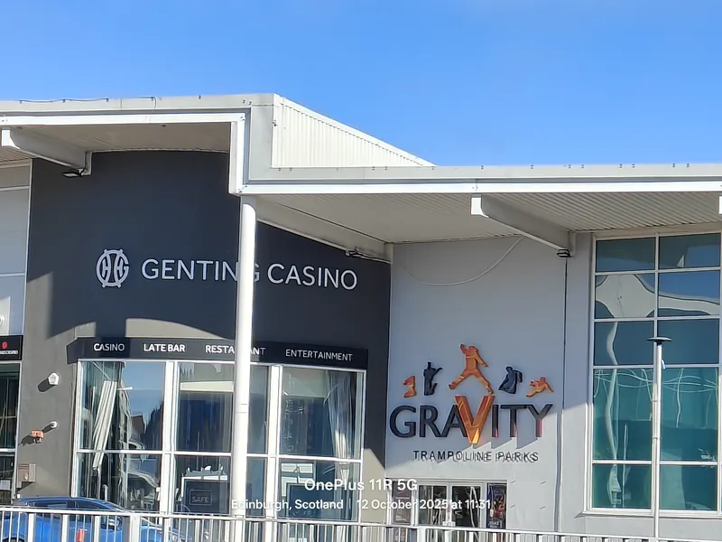 Genting Casino Fountain Park exterior in daylight