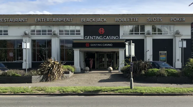 Genting Casino Reading front exterior