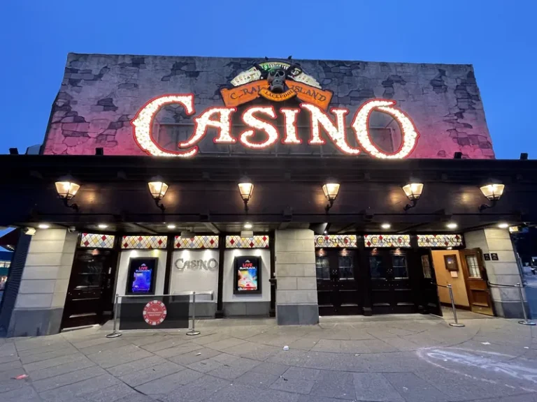 Exterior of Coral Island Casino