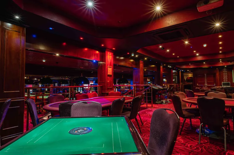 Gaming floor at Napoleons Casino Hull
