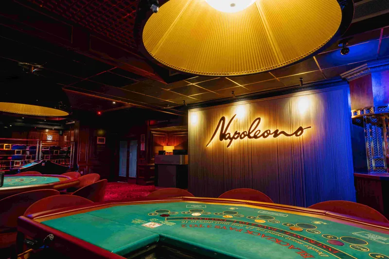 Table games at Napoleons Casino Hull